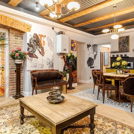 Apartman художня резиденція львова Lviv