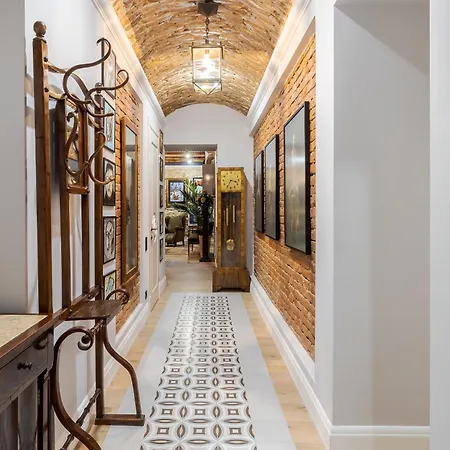 художня резиденція львова Apartman *